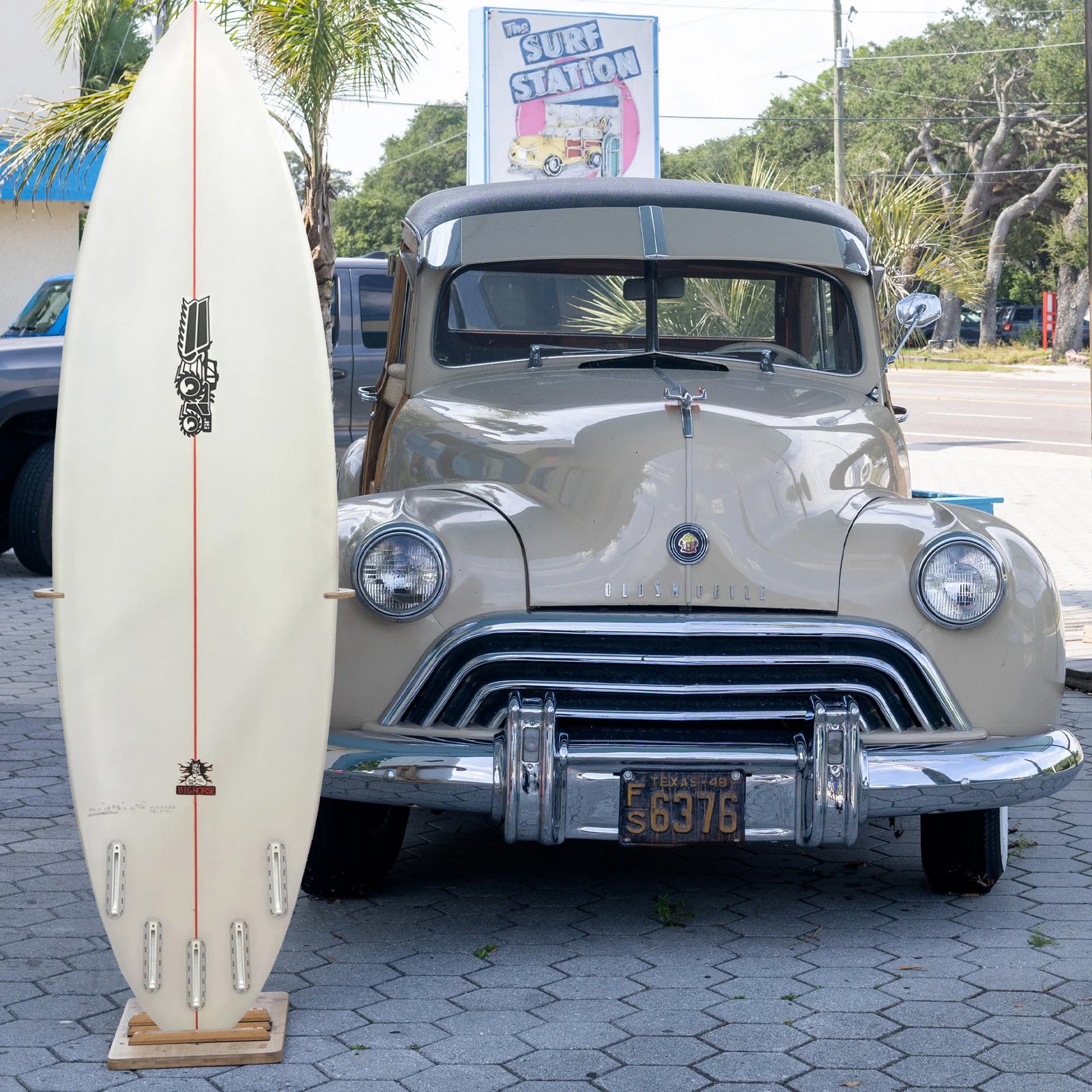 JS Industries Big Horse PU/Poly 6'0 Surfboard - Futures