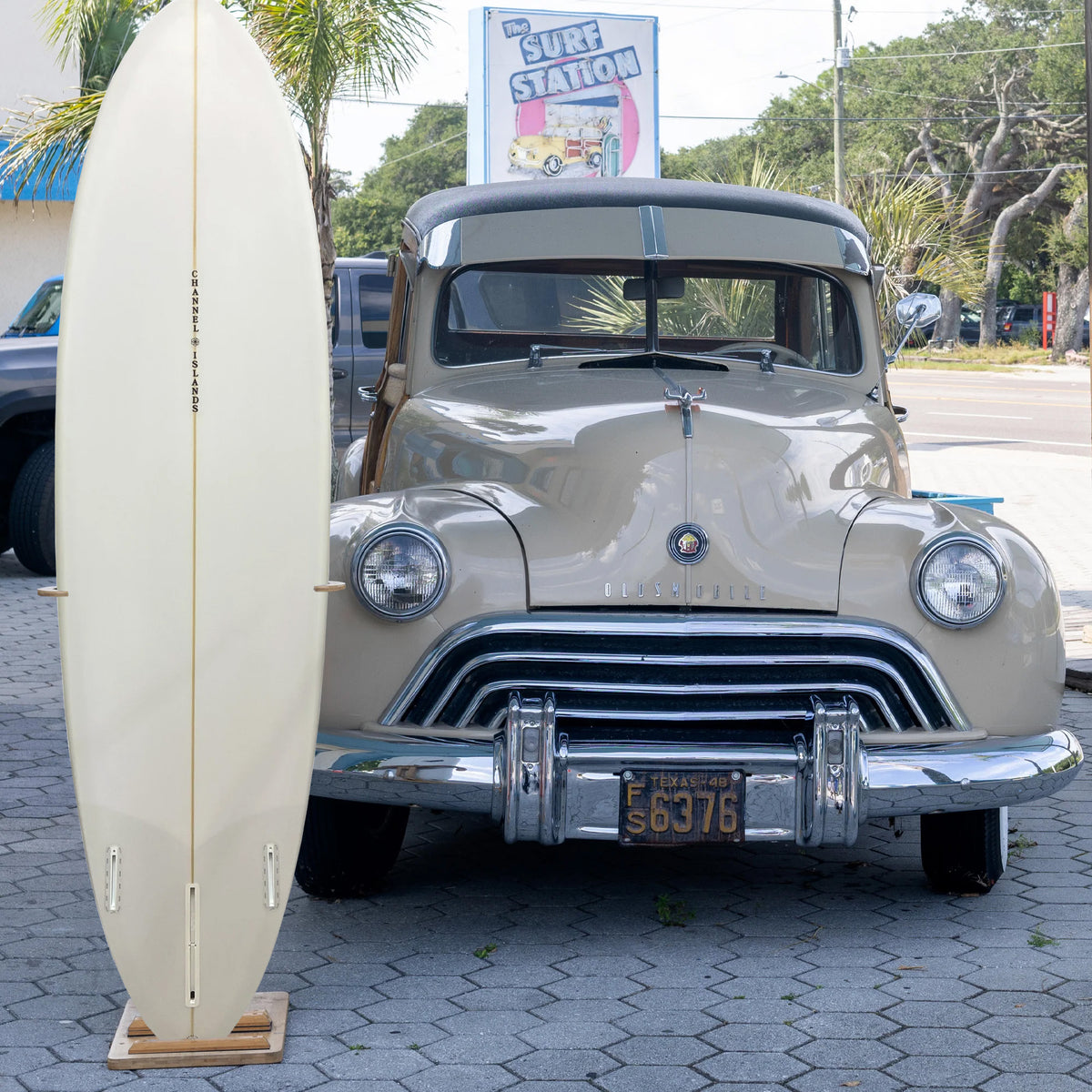 Channel Islands CI Mid PU/Poly 7'0 Surfboard - Futures