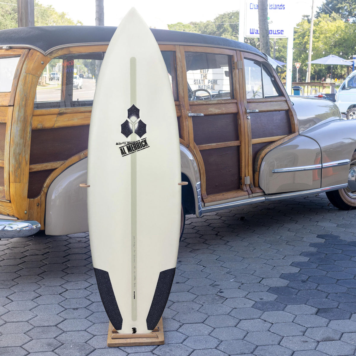 Channel Islands The Solution Spine-Tek 5'5 Surfboard - Futures