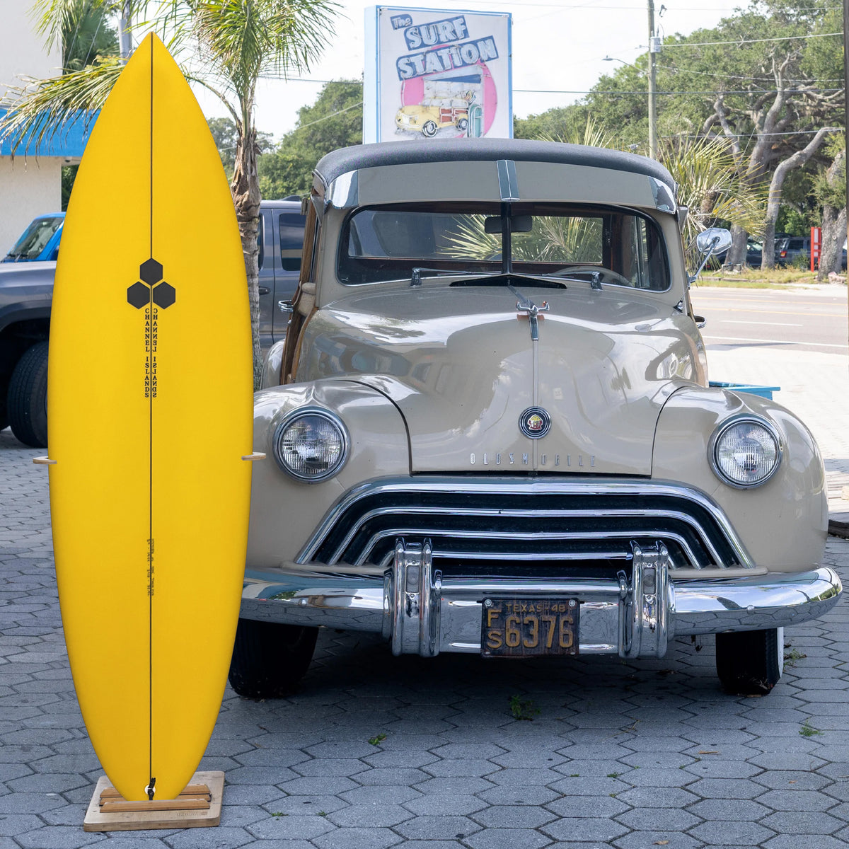 Channel Islands CI Twin Pin PU/Poly 5'11 Surfboard - Futures