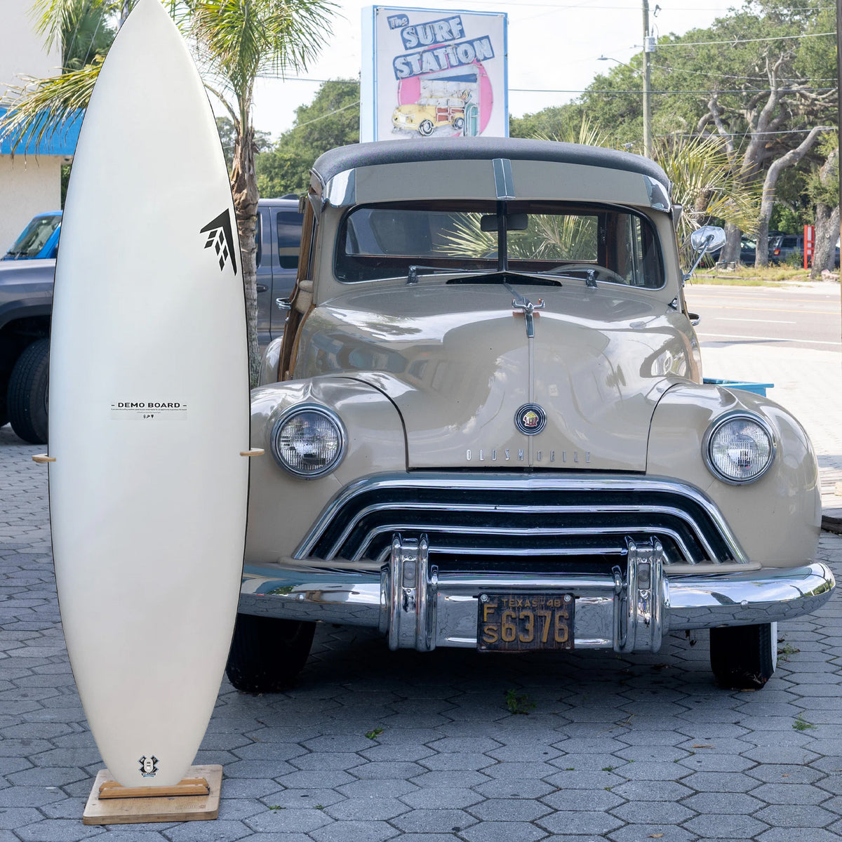 Firewire Dominator 2.0 6'10 Surfboard - FCS II