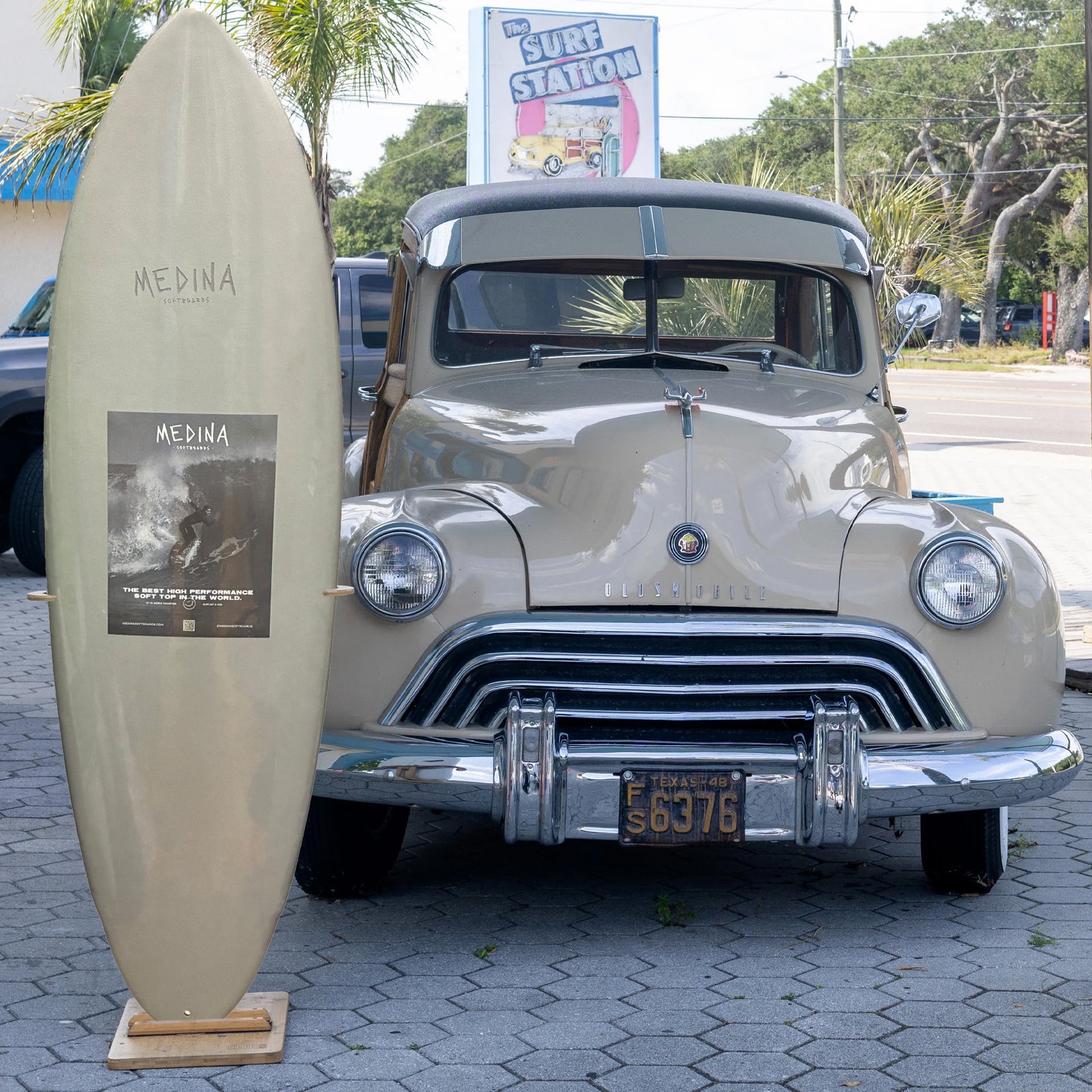 Medina Old News 6'4 Soft Surfboard - Grey/Grey Stripes