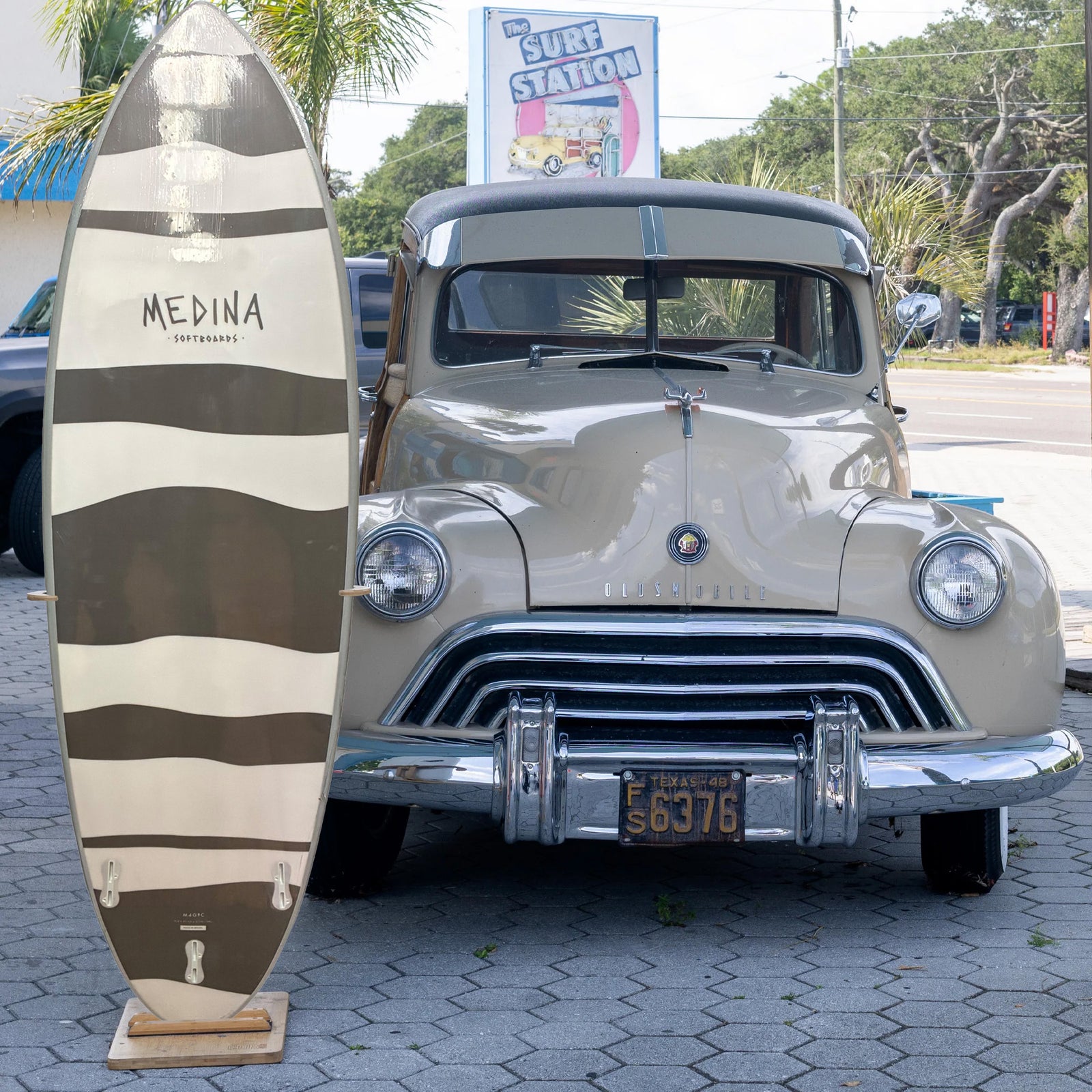 Medina Old News 6'4 Soft Surfboard - Grey/Grey Stripes