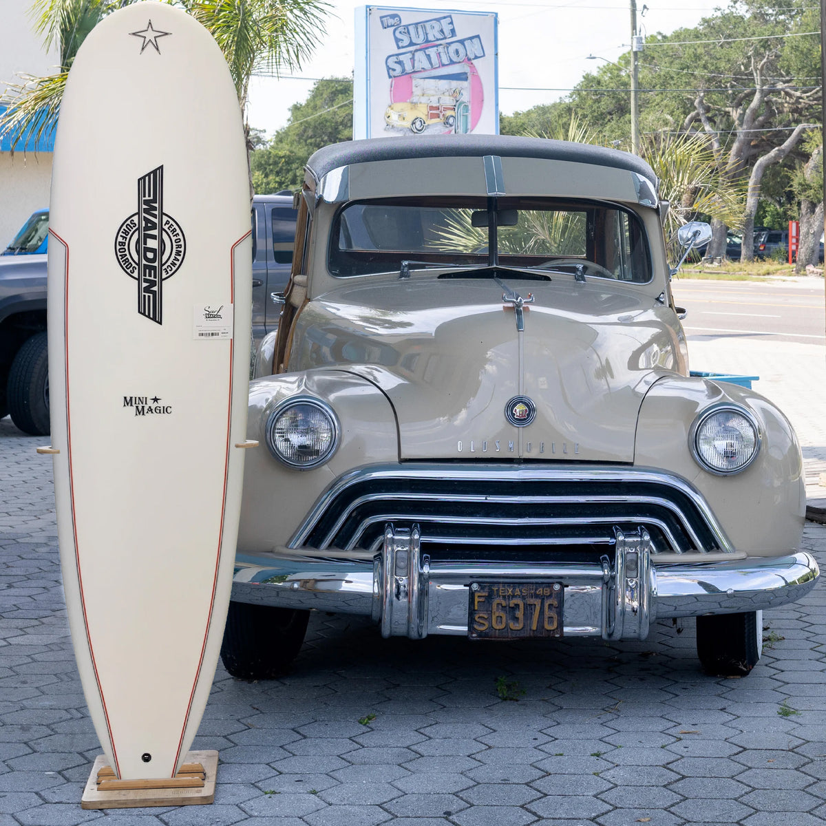 Walden Mini Magic Dual-Core 6'8 Surfboard - Futures