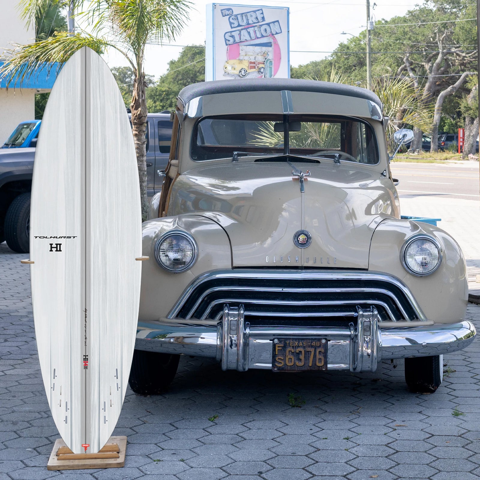 Thunderbolt Mid4 3+3 5'10 Surfboard - FCS II