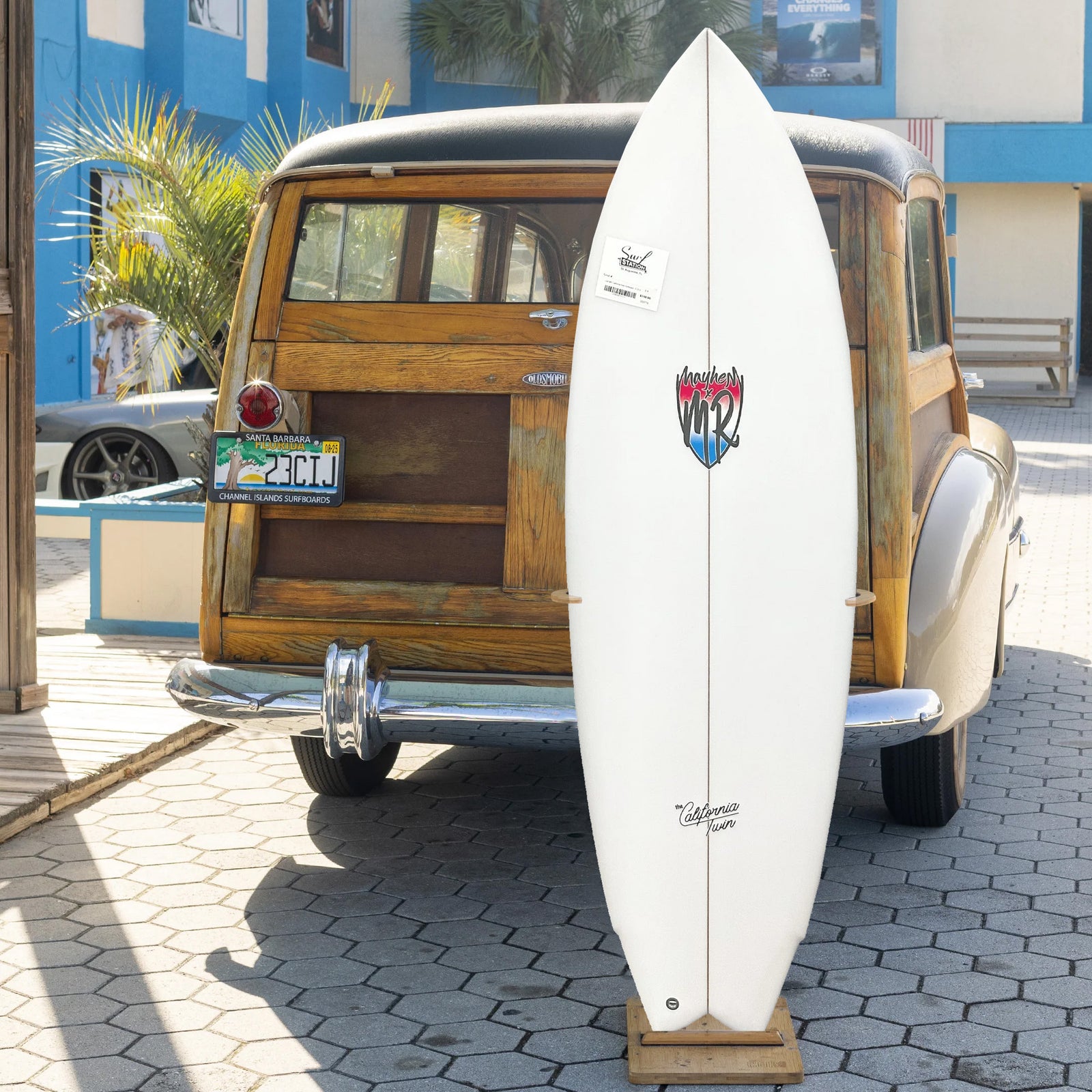 Lost MR California Twin Swallow PU/Poly 5'5 Surfboard - FCS II