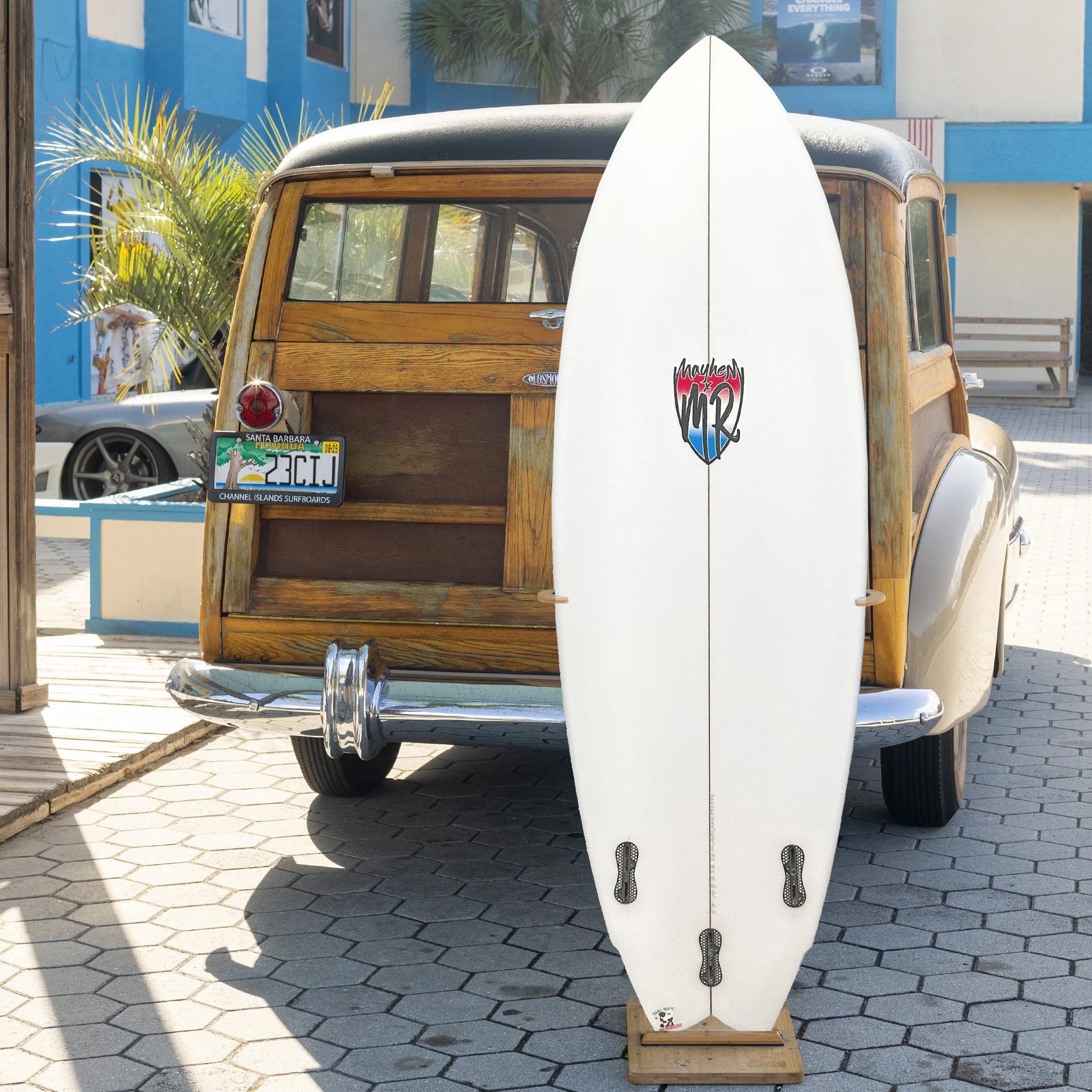 Lost MR California Twin Swallow PU/Poly 5'5 Surfboard - FCS II