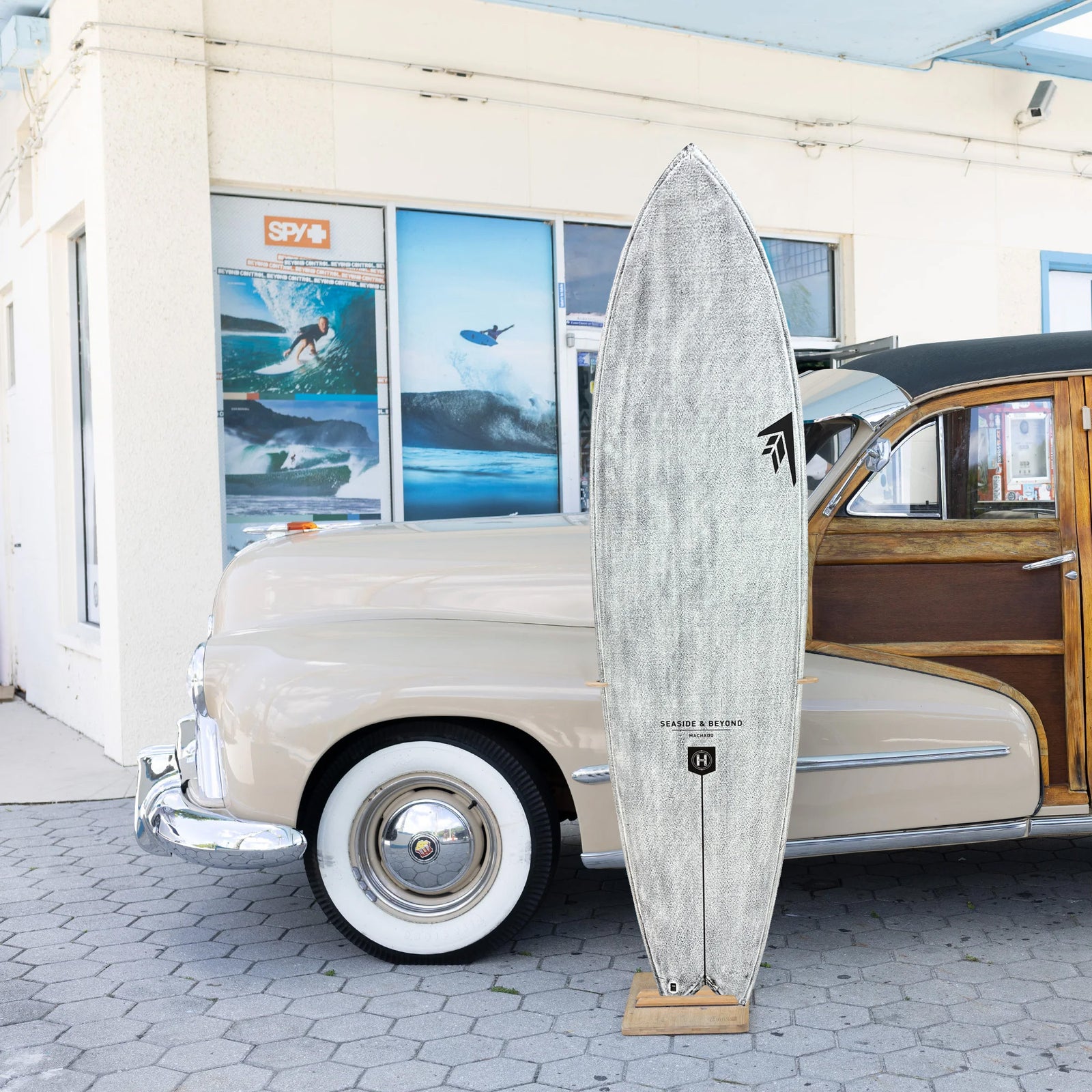 Firewire Seaside & Beyond Volcanic Helium 7'0 Surfboard - Futures