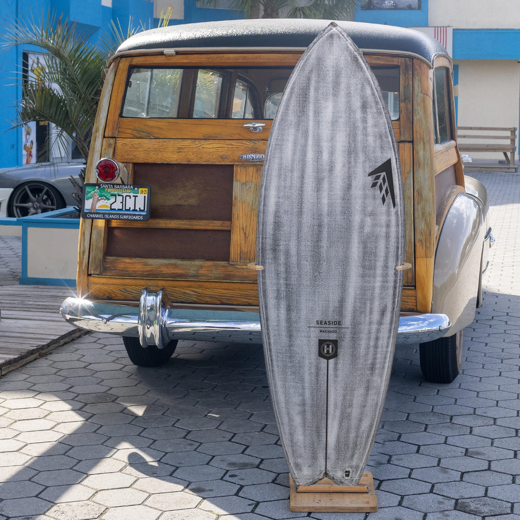 seaside_1_7b252b44-c1dd-4da0-