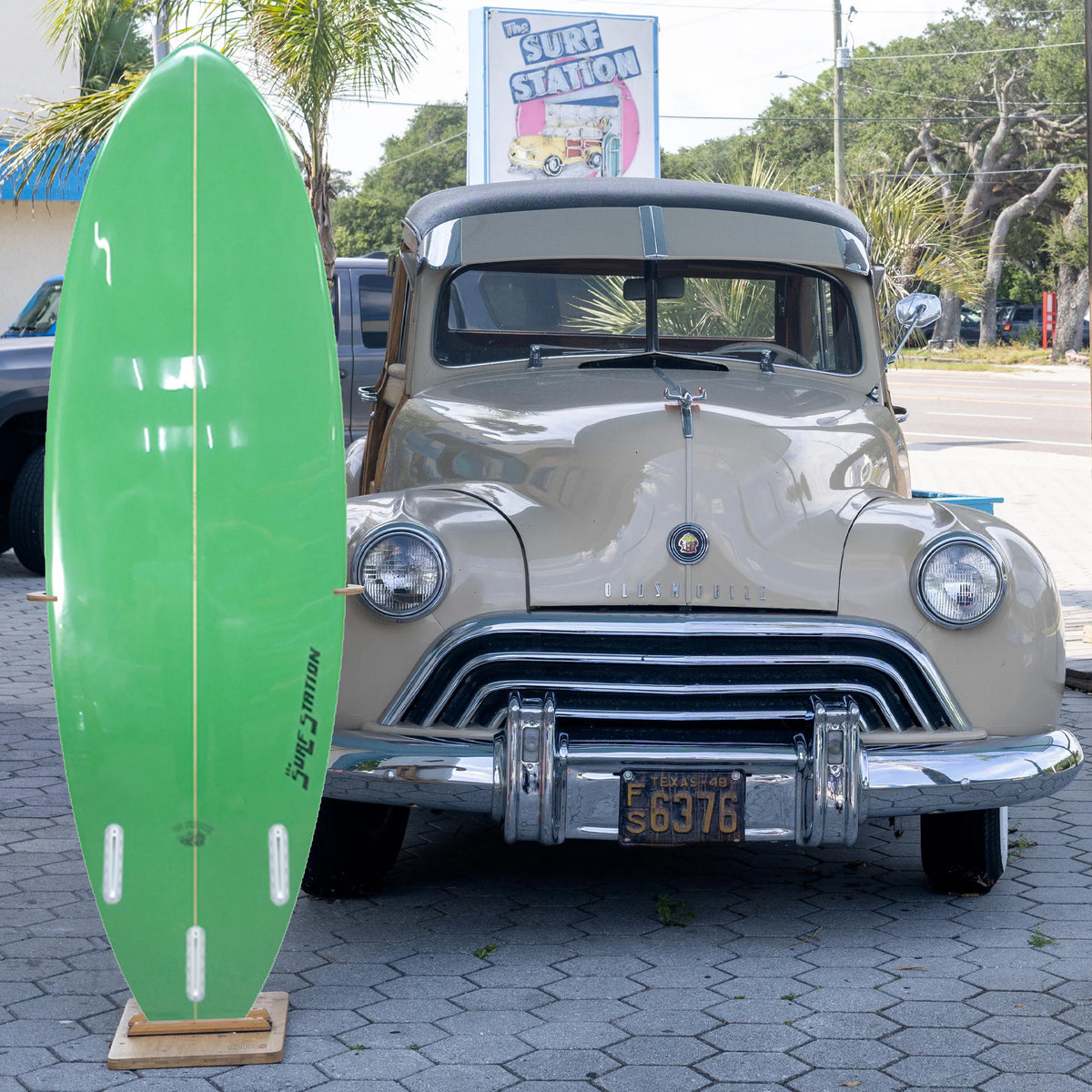 Surf Station Dredger 6'0 Surfboard - Futures