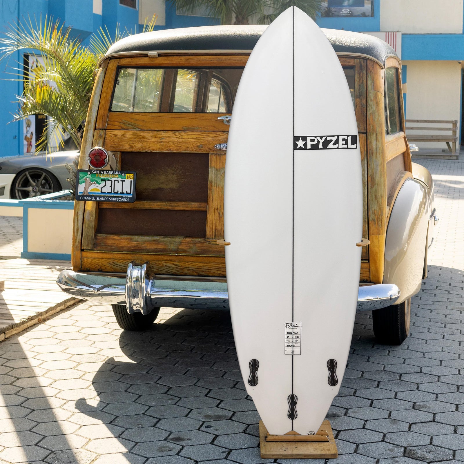Pyzel Tiger Twin 5'10 Surfboard - FCS II