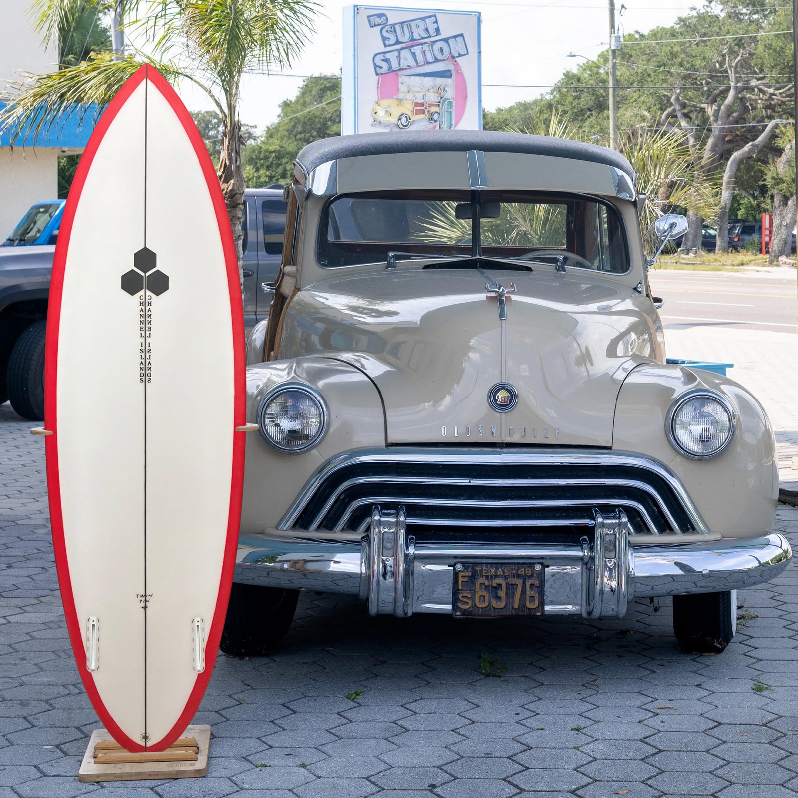 Channel Islands CI Twin Pin PU/Poly 5'7 Surfboard - Futures