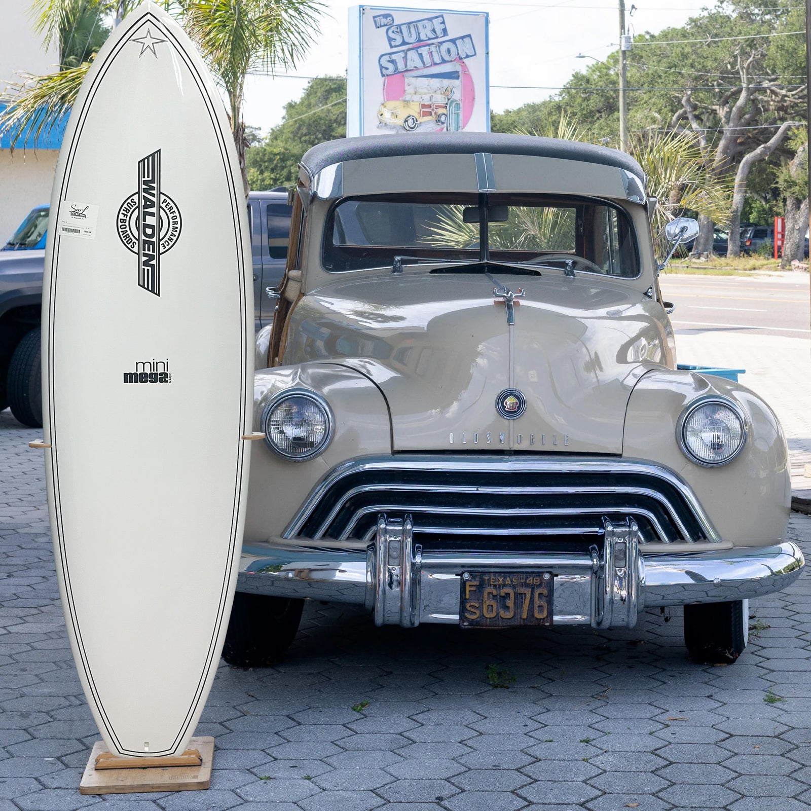 Walden Mini Mega Magic Tuflite 6'10 Surfboard - FCS II