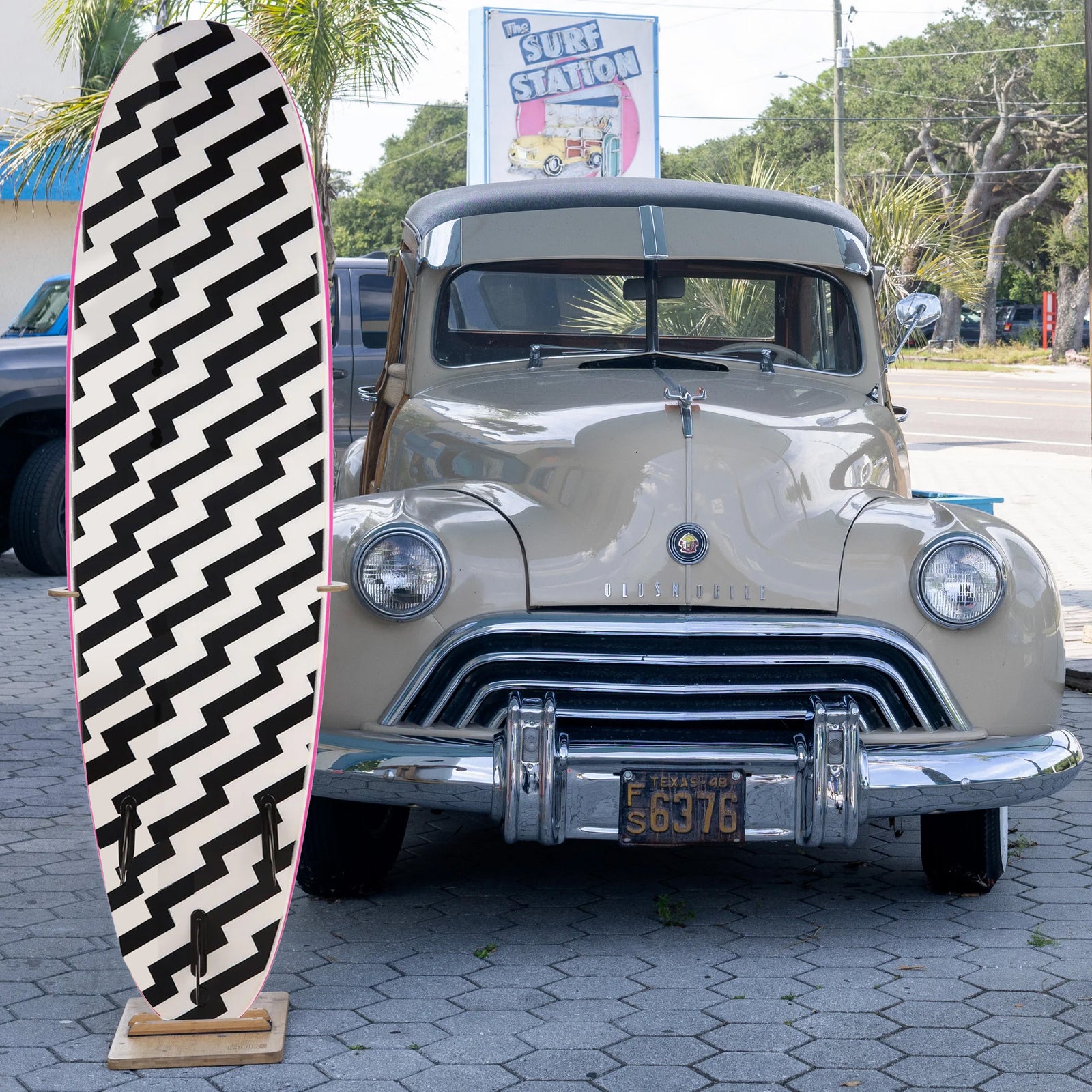 Catch Surf Wave Bandit EZ Rider 7'0 Soft Surfboard - Pink/White Bolts