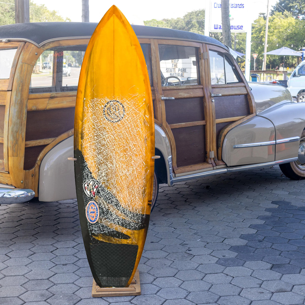 Whisnant Dad Bod 5'11 Used Surfboard - FCS II