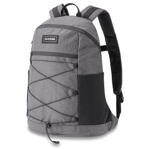 Dakine WNDR 18L Backpack